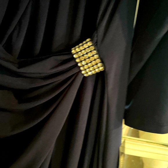 NWT. R & M Richards Navy blue embellished faux wrap dress. Size 20 - Picture 4 of 8